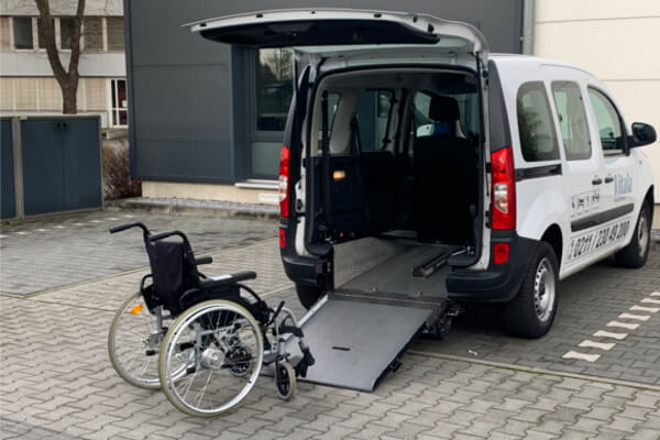 Rollstuhtransport Düsseldorf - Krankenfahrten mit Rollstuhl